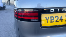 Land Rover Discovery 3.0 D300 S 5dr Auto Diesel Station Wagon